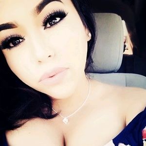 Meet your Posher, Jimena